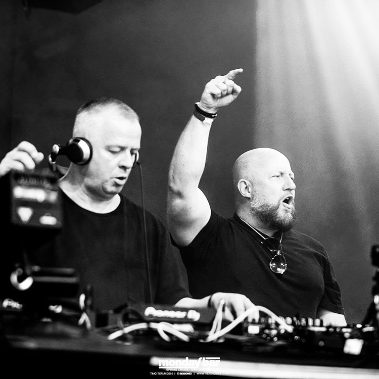 Book / Hire Warp Brothers