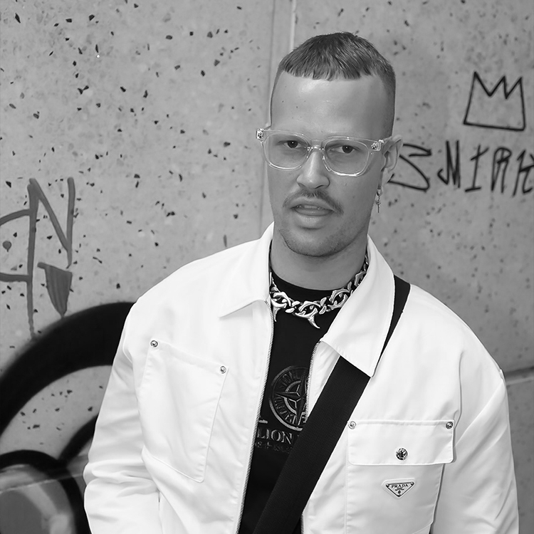 Book / Hire Stef De Haan DJ