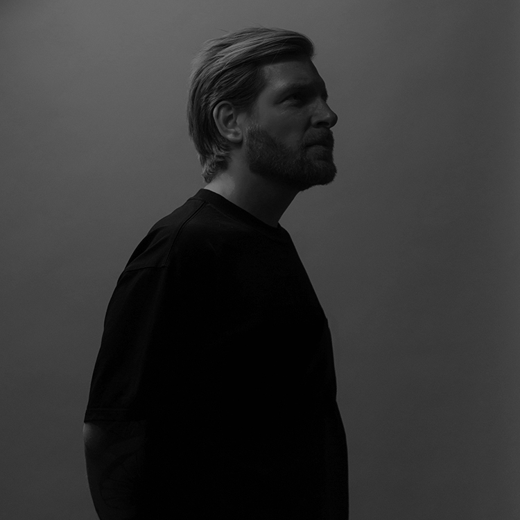 Book / Hire Ferreck Dawn Dj